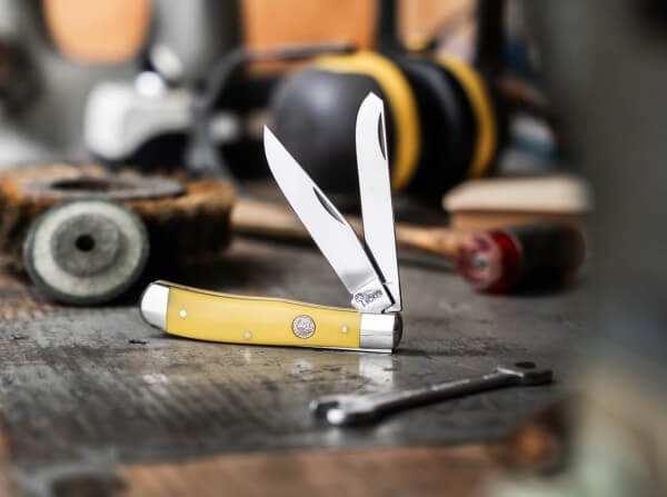 Boker Traditional Series 2.0 Trapper Smooth Yellow Delrin Handles 1095 Blade 4.25" Closed, Slipjoint (non-locking) - 110880