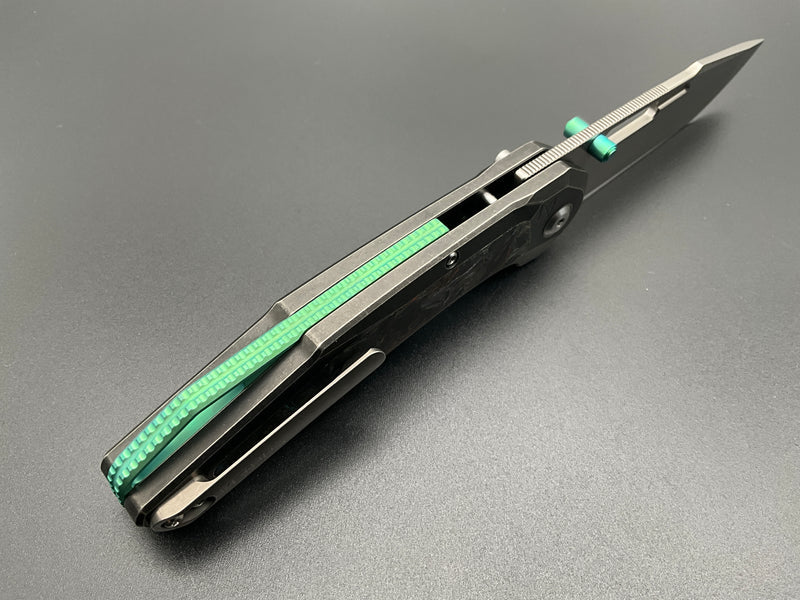 KETUO TRIAD KETM0136 – STONEWASH BOHLER M390 TANTO BLADE – GRAY STONEWASH TITANIUM HANDLE WITH MULTI-COLOR CARBON FIBER INLAY – MADE IN CHINA