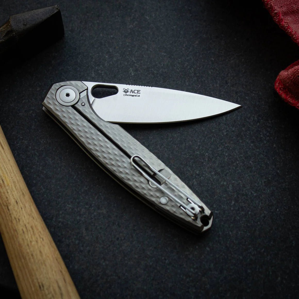 GIANTMOUSE ACE REO – SATIN CPM MAGNACUT BLADE – DIAMOND-PLATE MILLED TITANIUM HANDLE – FRAME LOCK – MADE IN ITALY