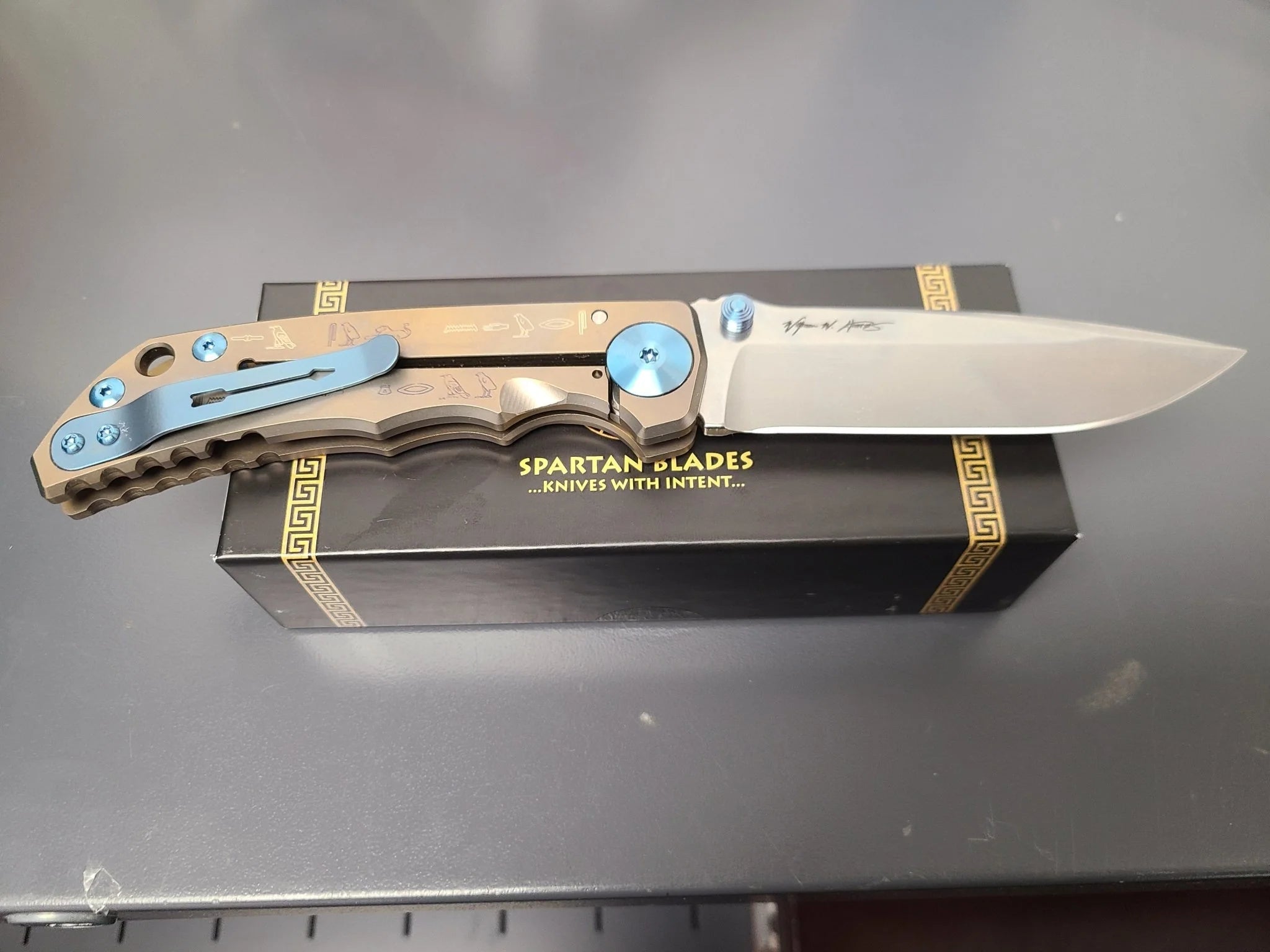 SPARTAN BLADES SF5KTUT SHF TI HANDLE 2025 SE CPM - MAGNACUT SPARTAN HARSEY KING TUT FOLDING KNIFE. - SRK KNIVES AND SPORTS INC