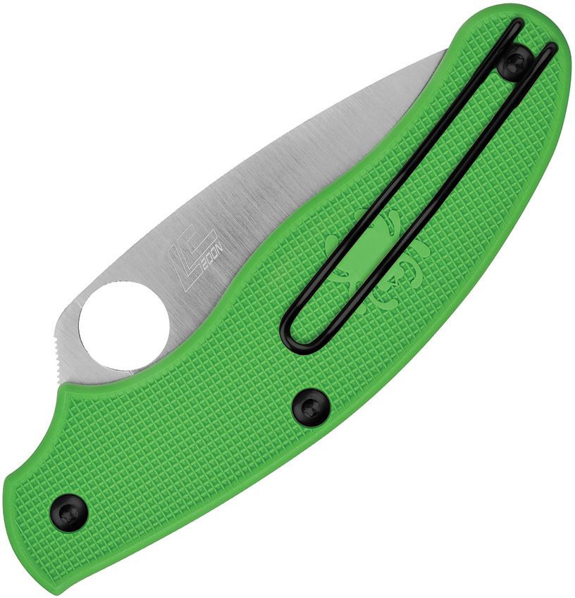 SPYDERCO UK PENKNIFE SALT C94SGR – SATIN LC200N SERRATED LEAF SHAPED BLADE – GREEN FRN HANDLE – SLIPJOINT – MADE IN THE USA
